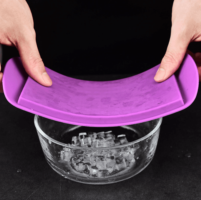 Mini Silicone IceCube Tray with 160 Small Molds thumbnail 3